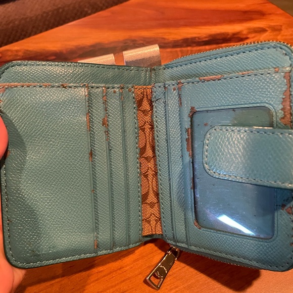 Coach medium teal wallet - Picture 2 of 2